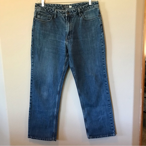 Van Heusen Classic Fit Blue Jeans Size 34 x 32 - Picture 2 of 14